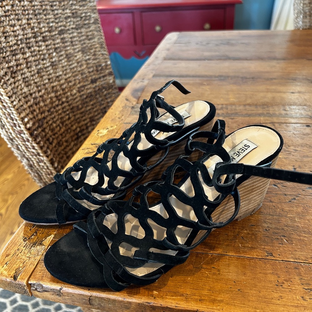 Steve Madden Black Suede Cutout Wedge Sandals
